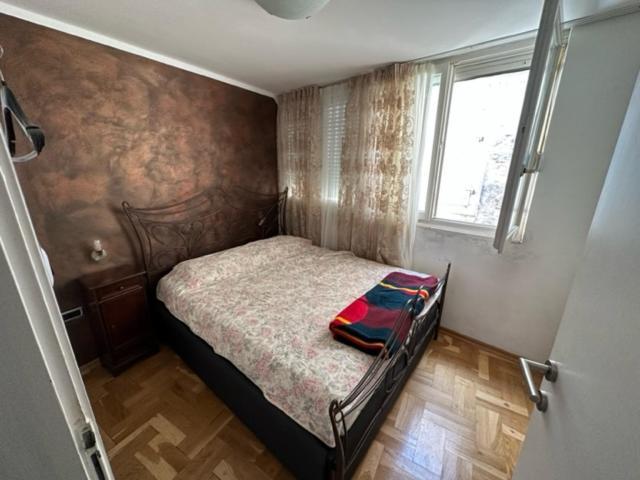 Cozy Old Town Apartment, ブドヴァ エクステリア 写真